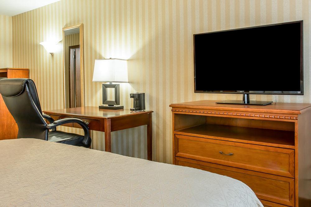 Quality Inn Gaylord Eksteriør billede