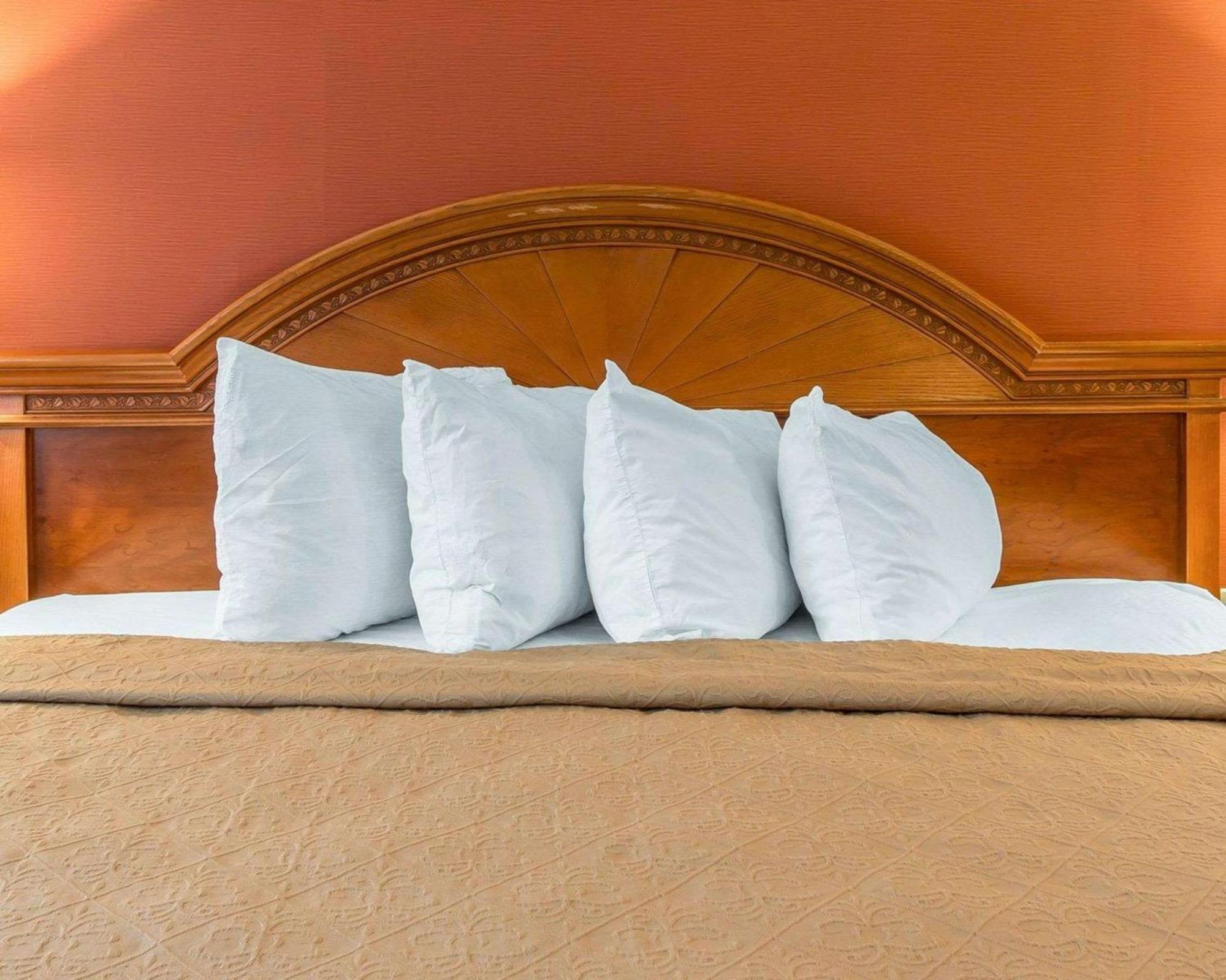 Quality Inn Gaylord Eksteriør billede