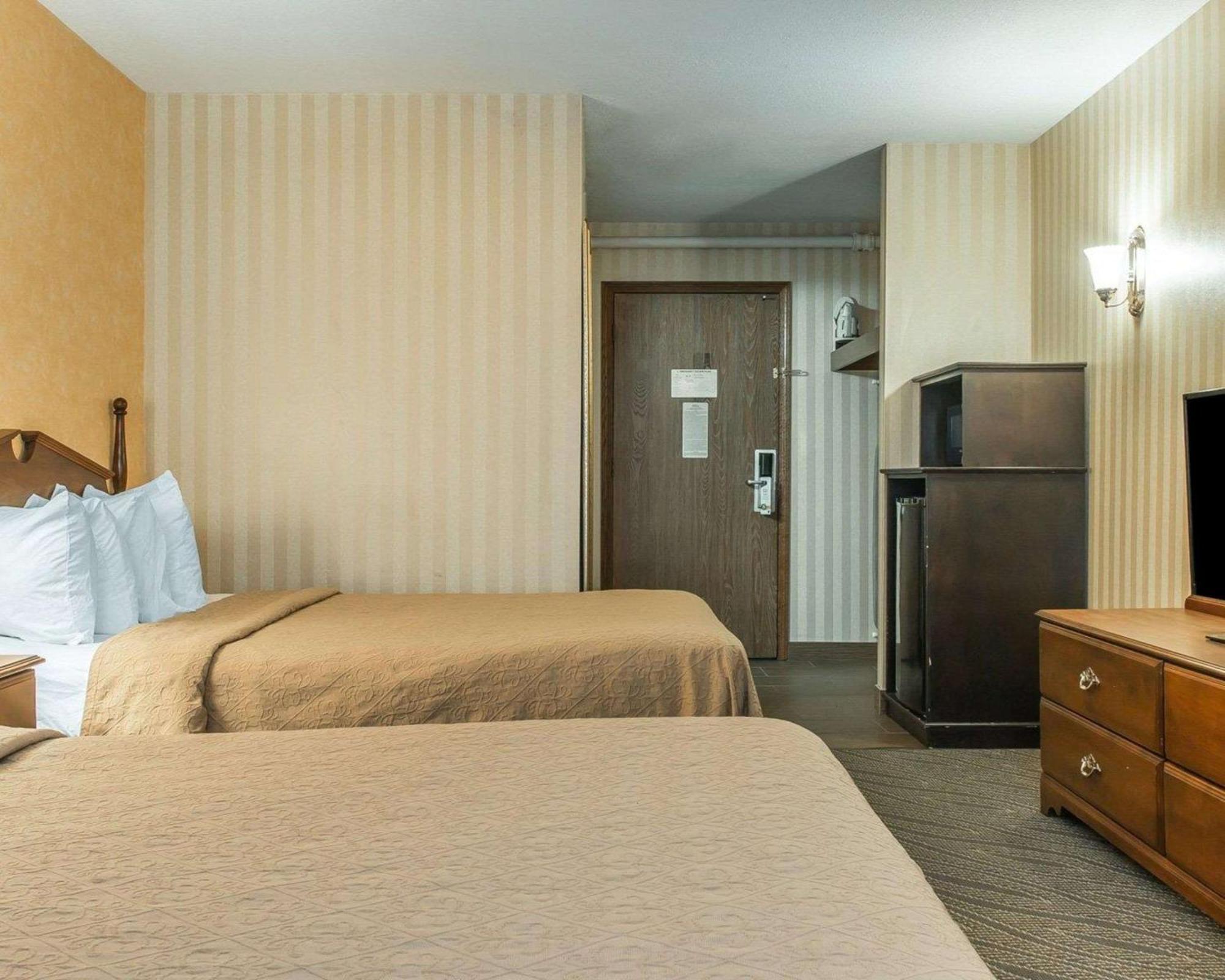 Quality Inn Gaylord Eksteriør billede