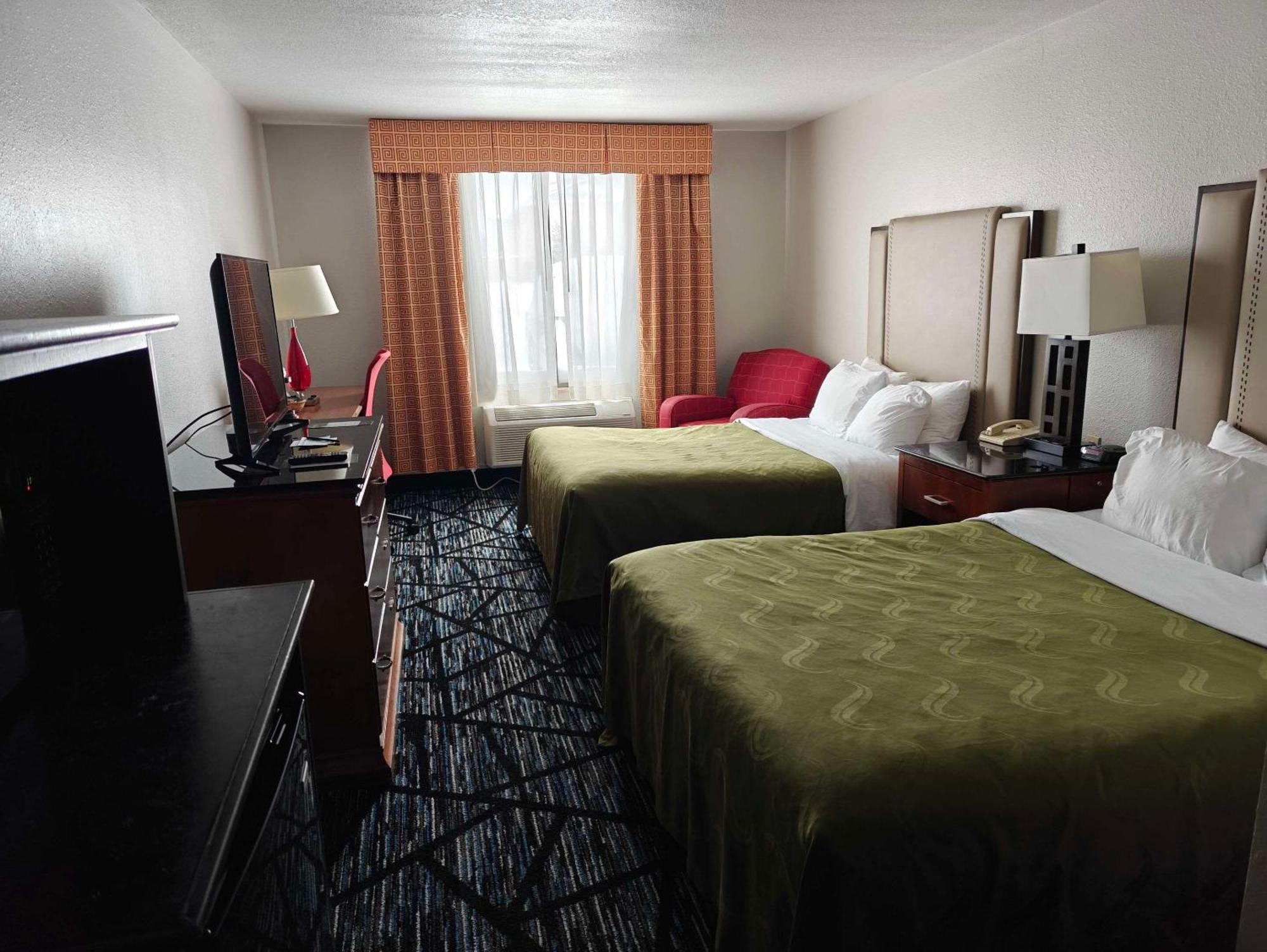 Quality Inn Gaylord Eksteriør billede