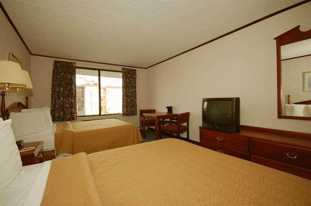 Quality Inn Gaylord Eksteriør billede